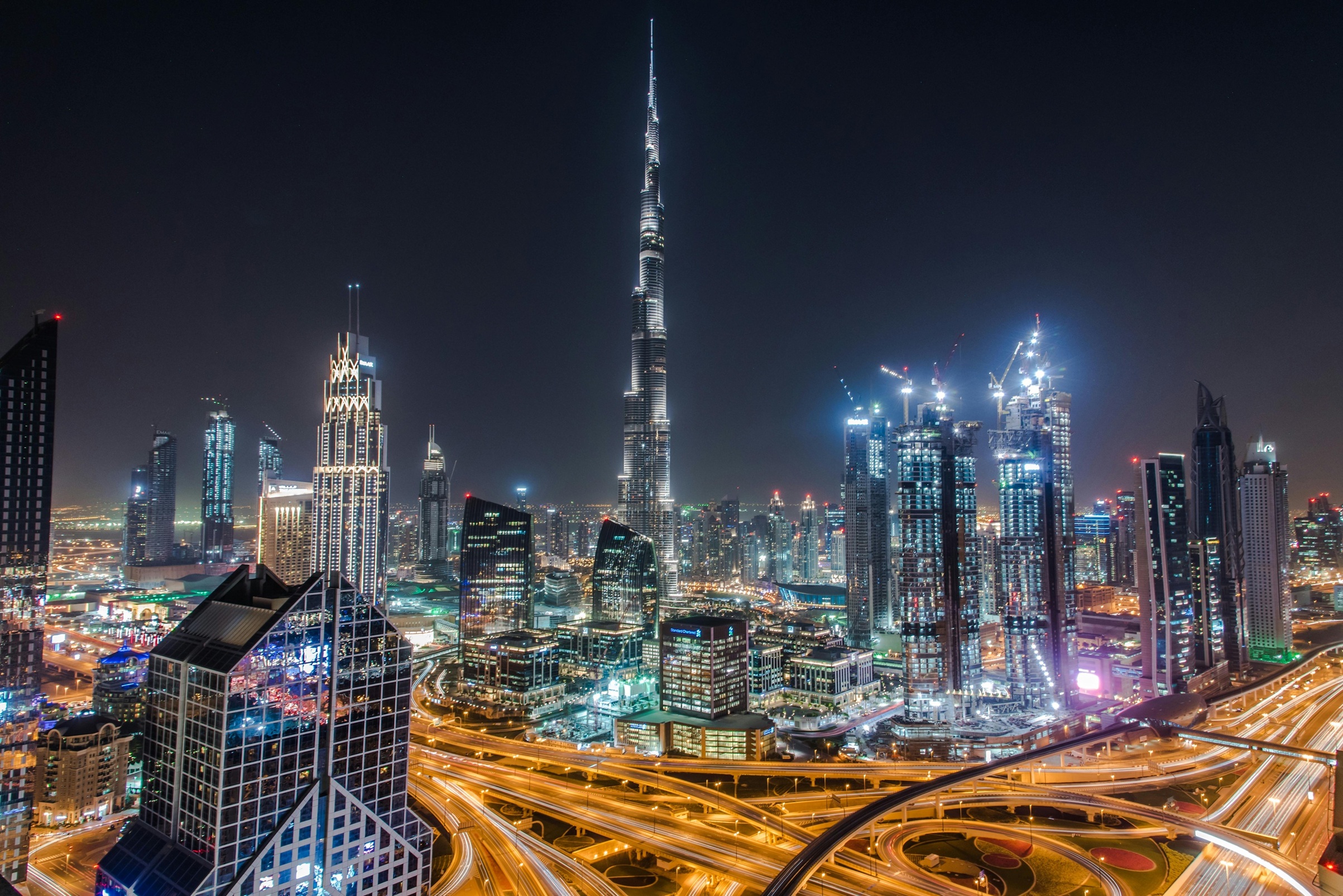 The UAE Property Market Is Booming — Now Is the Right Time to Start Your Business